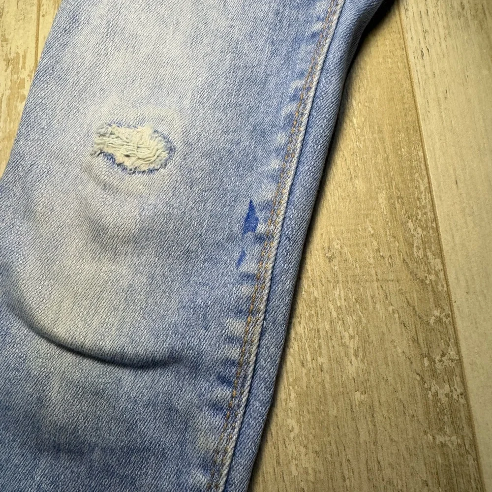 Old Navy Light Blue‎ Distressed Jeans Slim Fit | Girls Size 5T